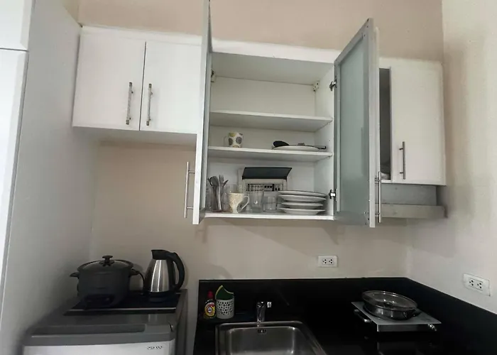 Apartment Morgan A6 Bgc Shortwalk Venice Canal Mall *