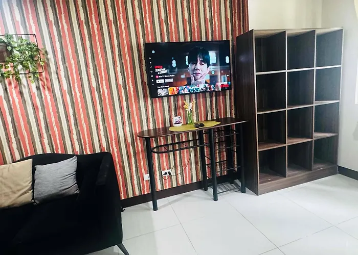 Apartment Morgan A6 Bgc Shortwalk Venice Canal Mall